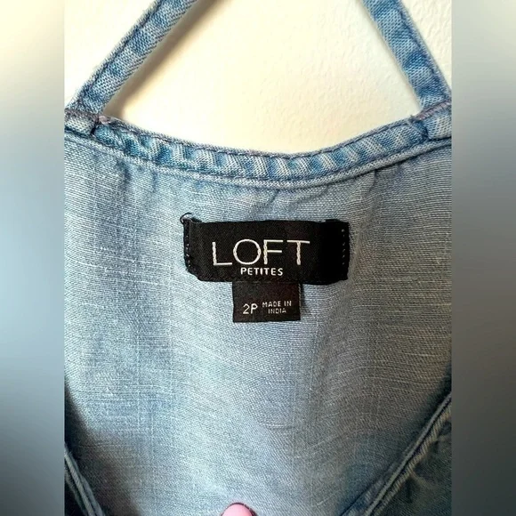 Ann Taylor LOFT Blue Light Wash Strappy Chambray Romper With Pockets Size 2 - Picture 10 of 12